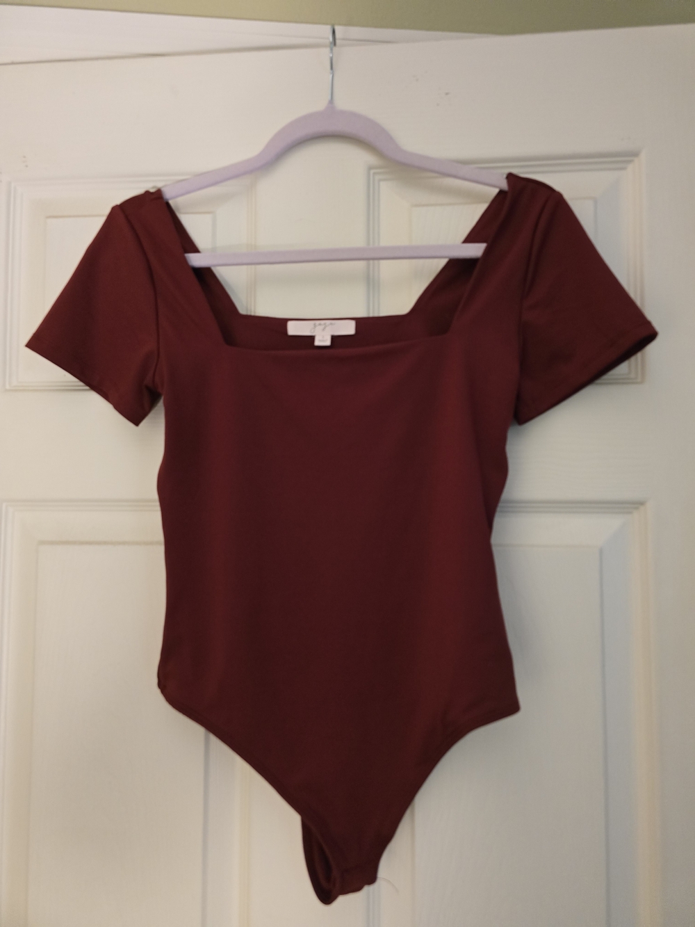 Women’s Square-Neck Short Sleeve Bodysuit in Deep Wine